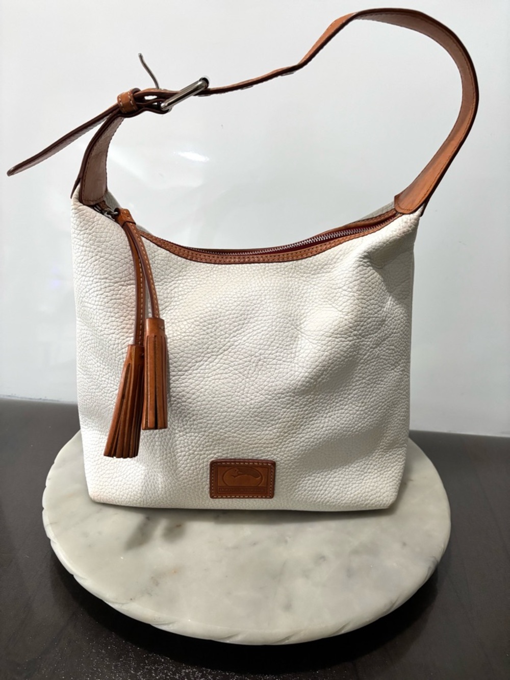 Dooney & Bourke Paige Sac Tassel Beige White Pebble Grain Leather Shoulder Purse